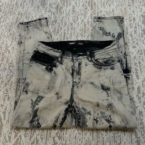 Urban Outfitters - BDG - Acid Wash - Grazer Highrise Jeans - Size 29